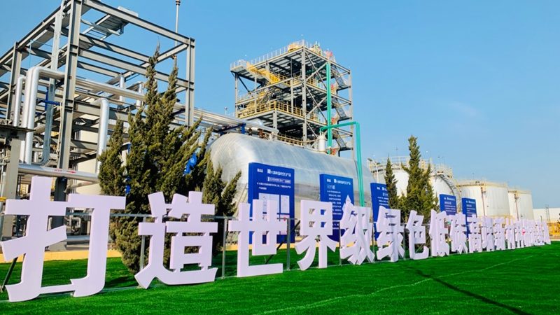 碳纤维复合材料：揭秘其优缺点**
